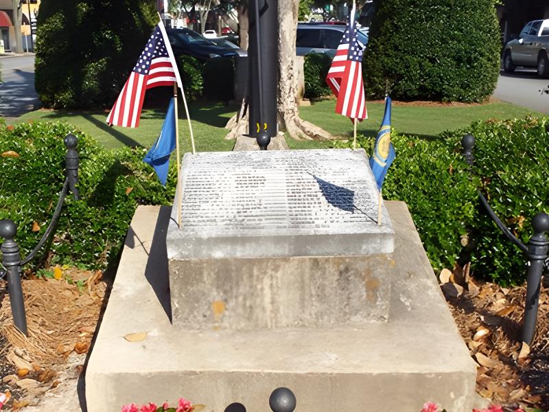 World War 1 Memorial Statue